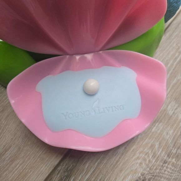 Young Living The Dolphin Reef diffuser COVER  Night Light Multi Color Lights Fun - Picture 2 of 13